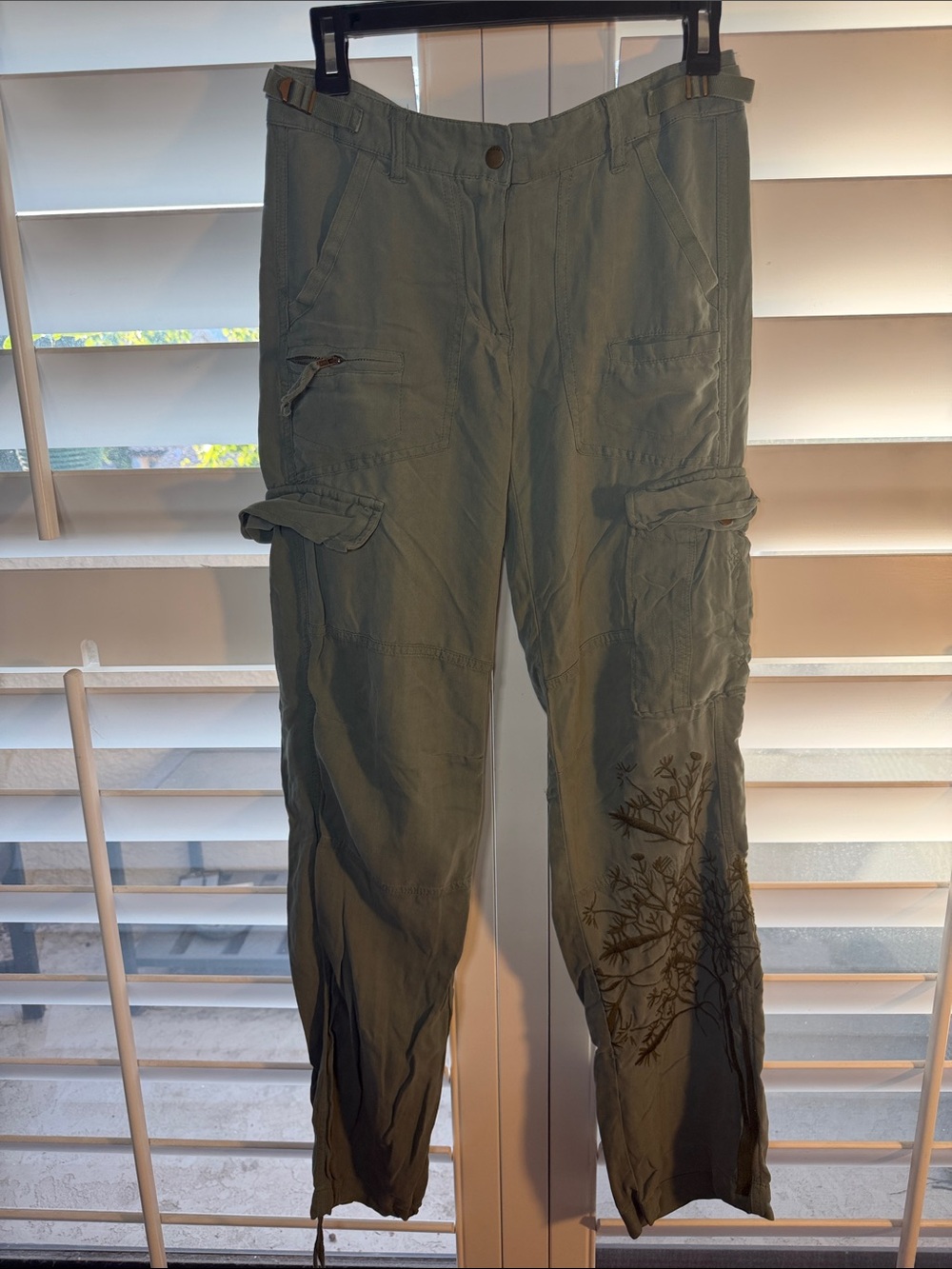 Vintage Da-Nang 100% a SILK Olive Green Women's Cargo Pants with Botanical Print